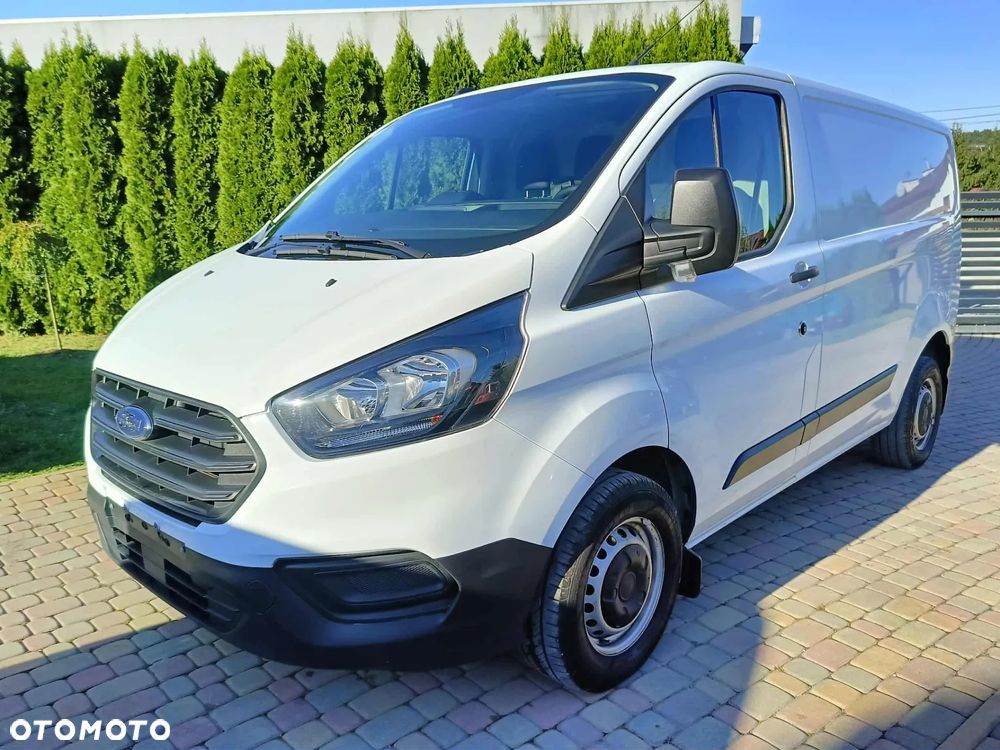 Ford TRANSIT CUSTOM - 1