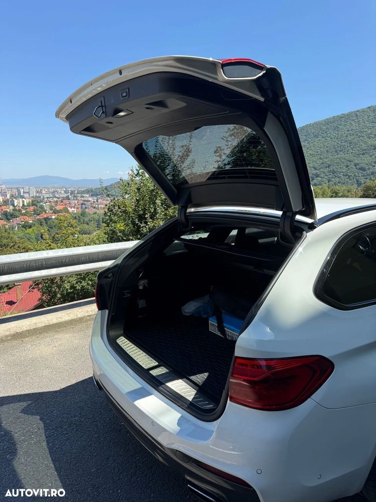 BMW Seria 5 530d xDrive AT - 11