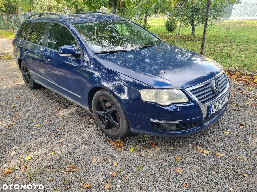 Volkswagen Passat - 2
