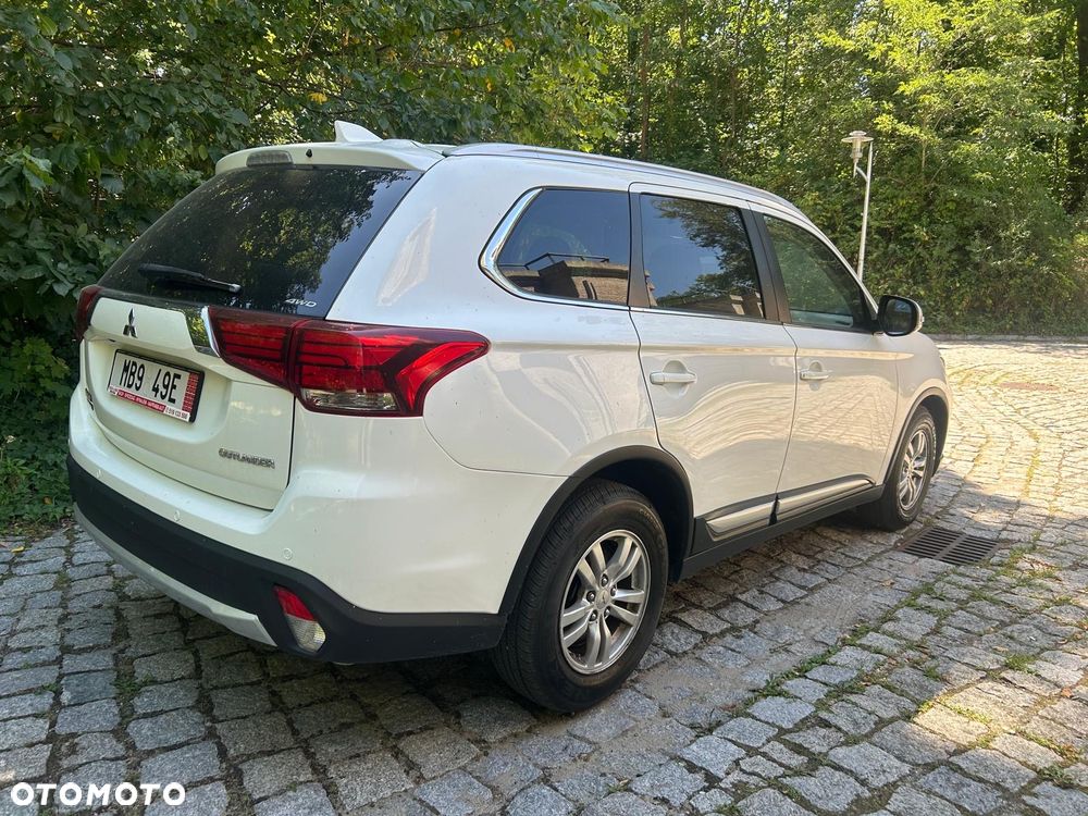 Mitsubishi Outlander 2.0 Intense + Navi 4WD CVT - 5