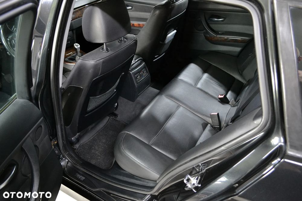 BMW Seria 3 320d DPF - 7