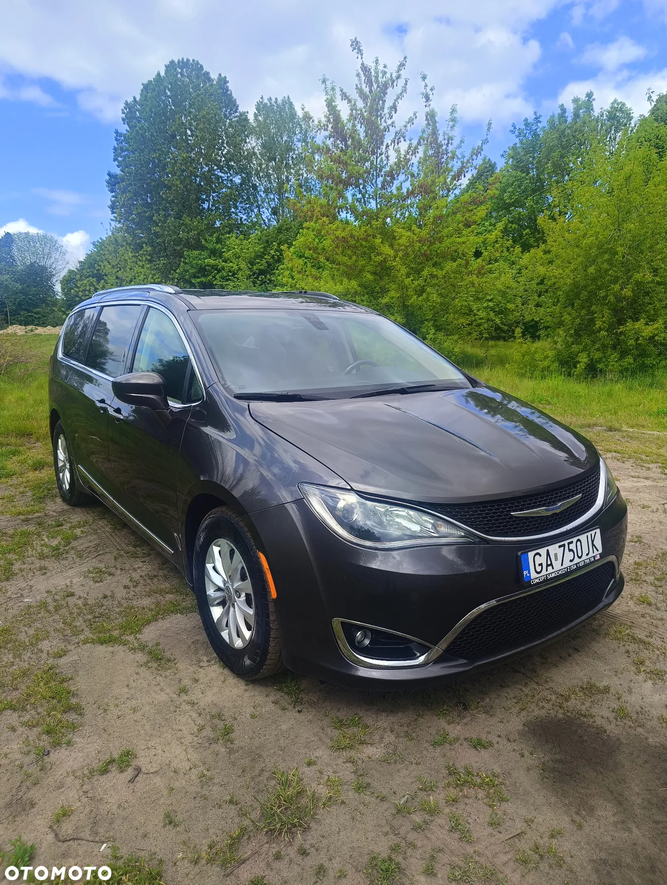 Chrysler Pacifica - 3