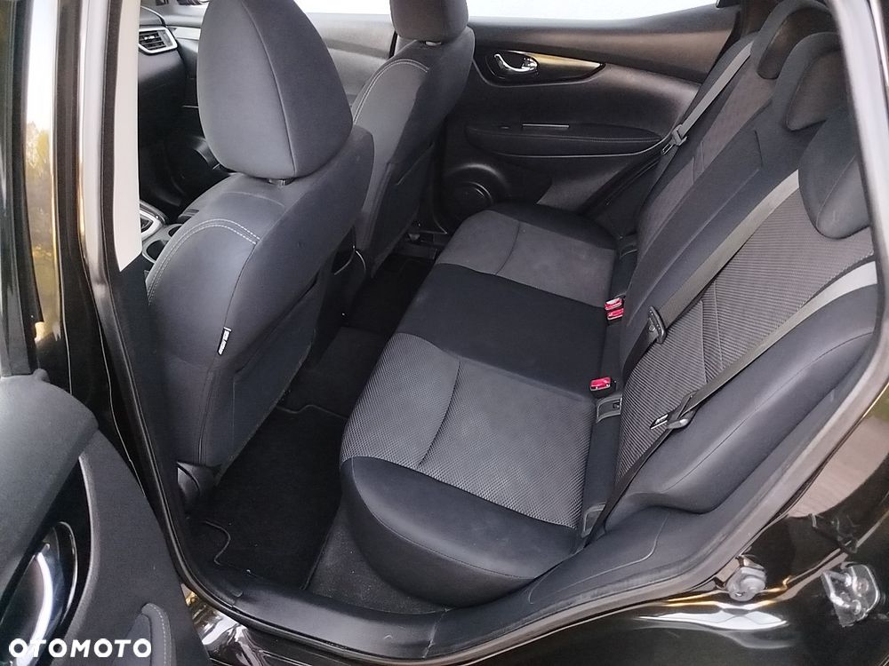 Nissan Qashqai 1.2 DIG-T N-Connecta - 24