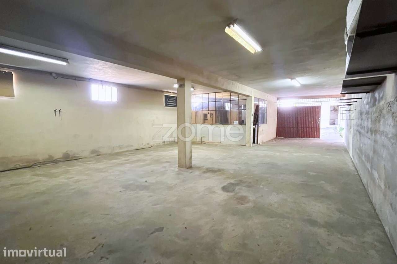 Armazém multifuncional com escritório em S. João do Campo - Grande imagem: 4/20