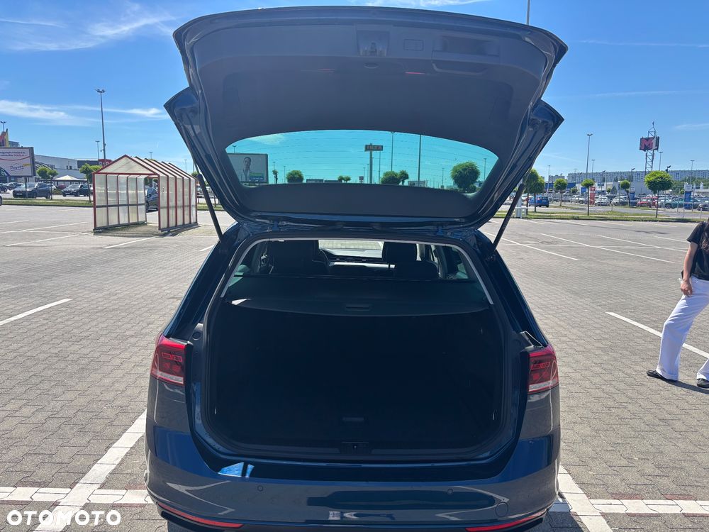 Volkswagen Passat 2.0 TDI EVO Business - 23