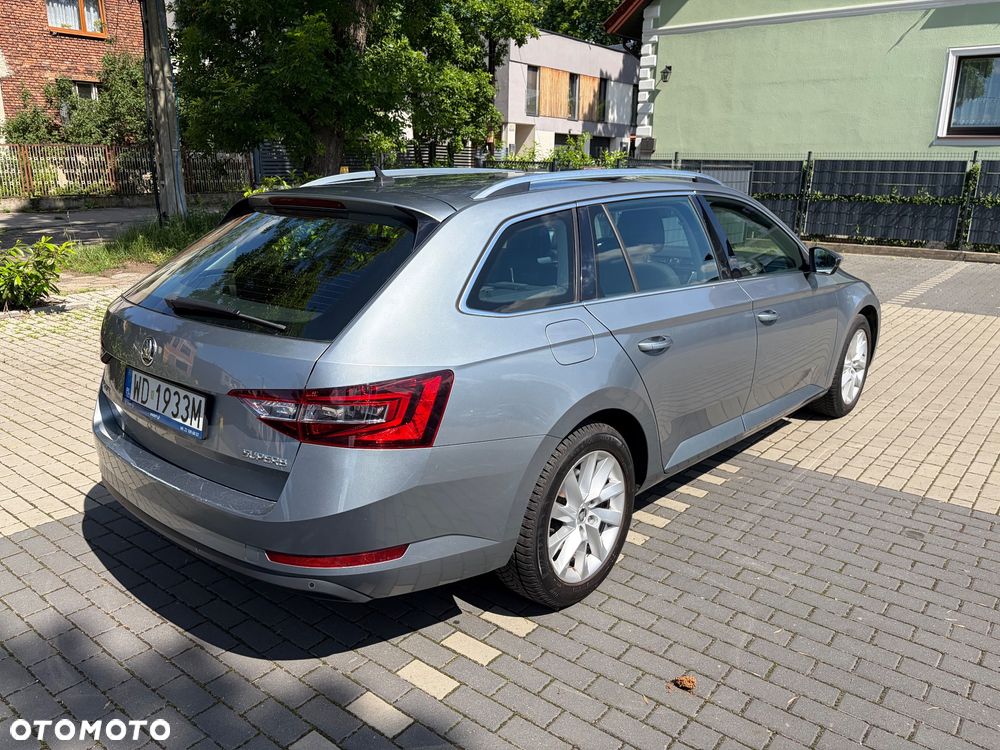 Skoda Superb 1.5 TSI ACT Ambition DSG - 4