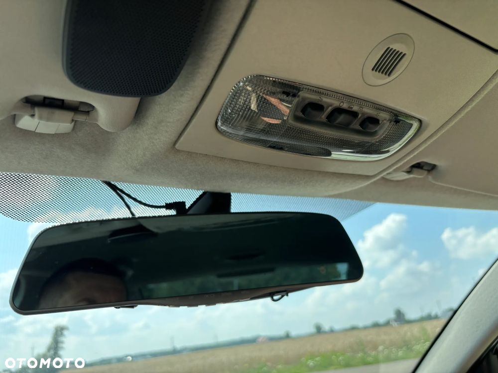 Ford Mondeo 2.0 Ghia - 7