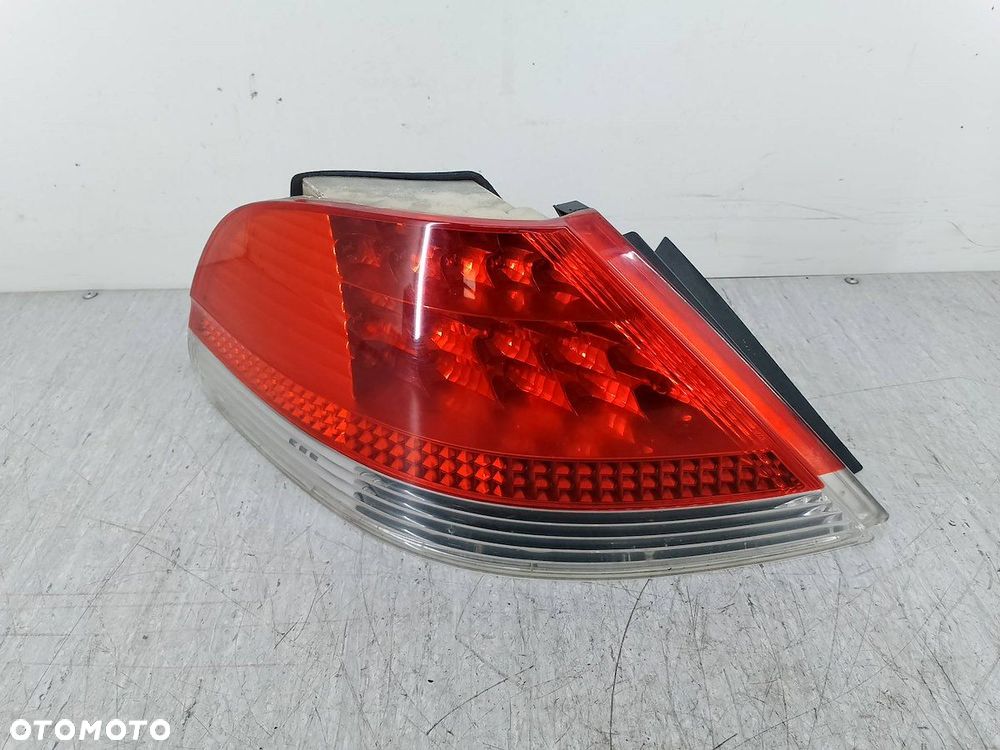 LAMPA TYLNA LEWA BMW SERIA 7 E65 LIMUZYNA - 1