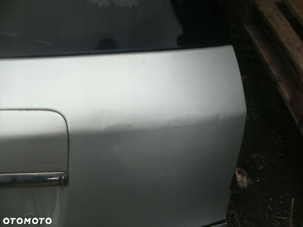 klapa drzwi bagaznika toyota rav4 iii fl 10-13 1f7 - 2