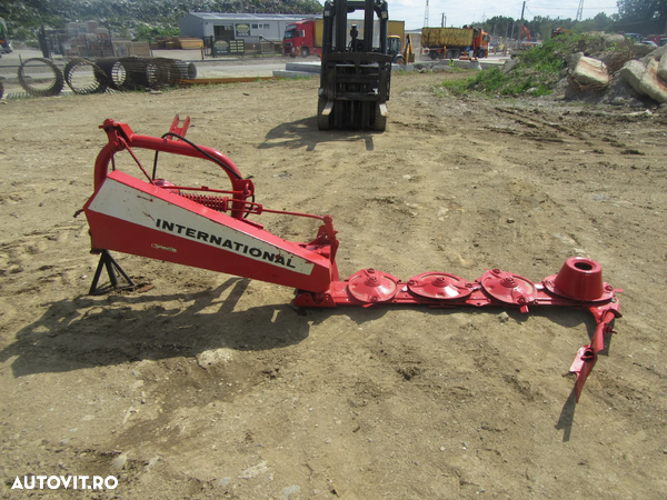 Alta Coasa International cu 4 talere