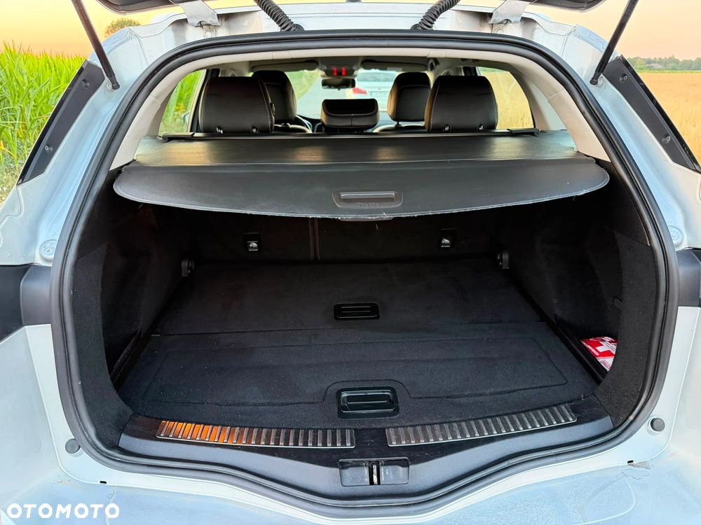 Renault Megane 1.2 16V TCe Energy Bose - 13