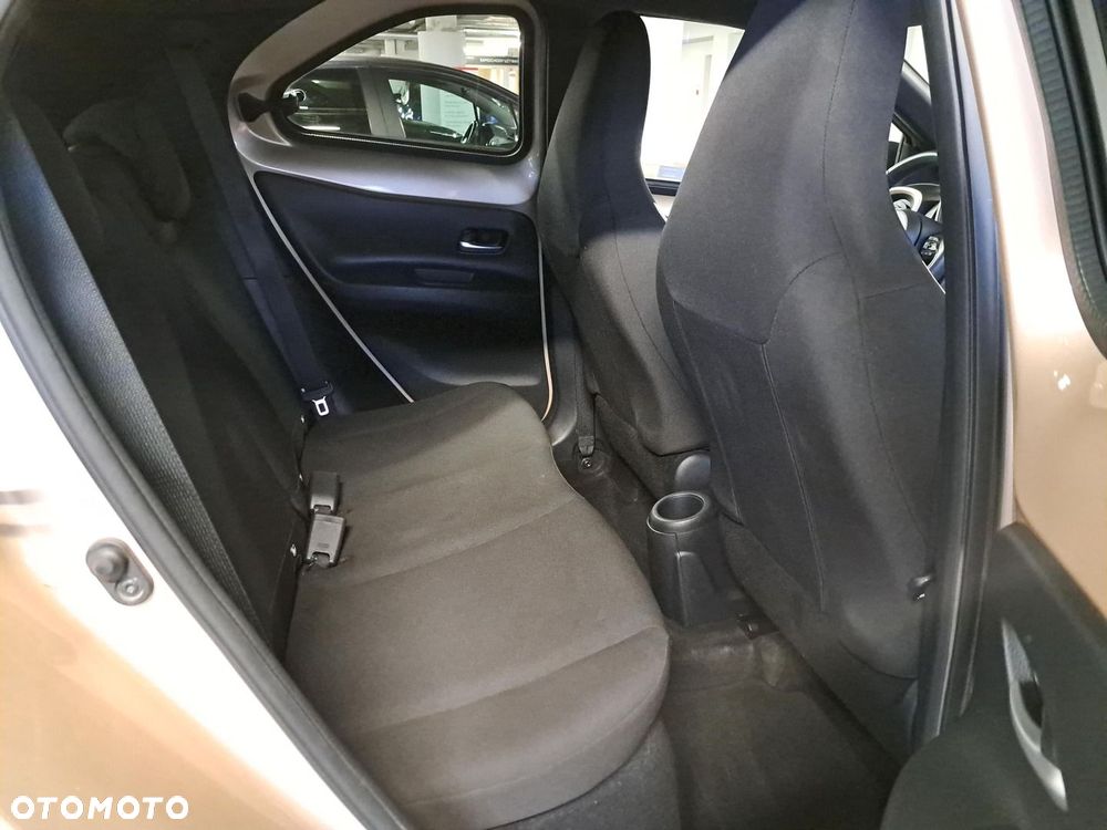 Toyota Aygo X 1.0 VVT-i Style CVT - 12