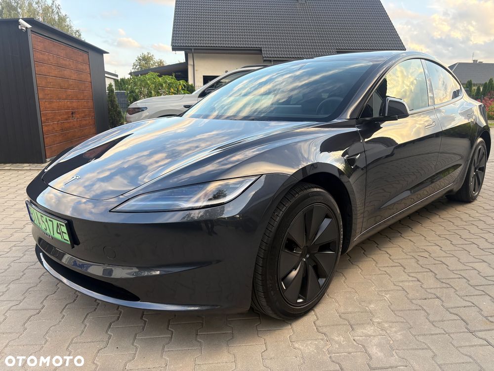 Tesla Model 3 - 30