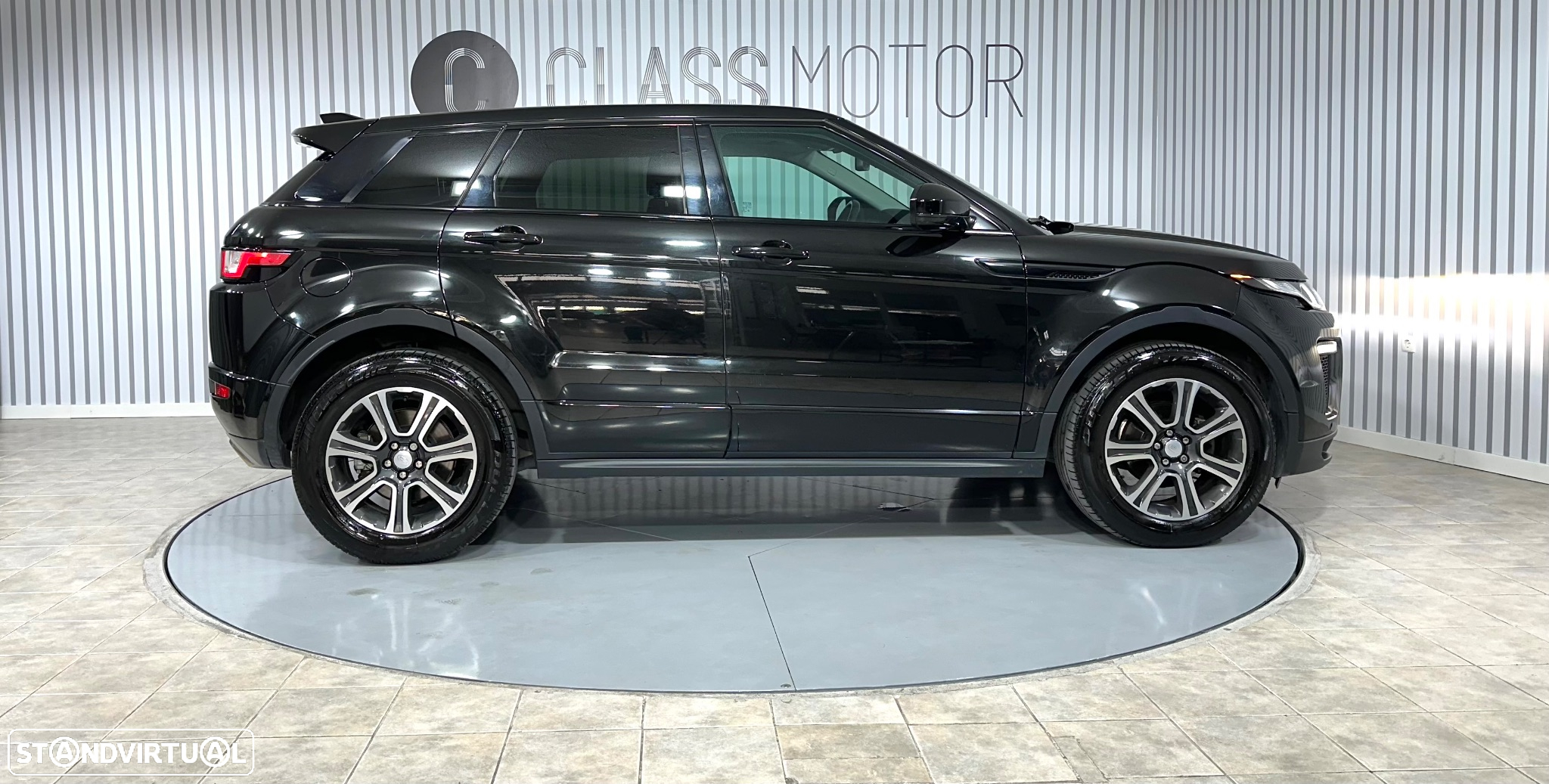 Land Rover Range Rover Evoque 2.0 eD4 SE Dynamic - 4