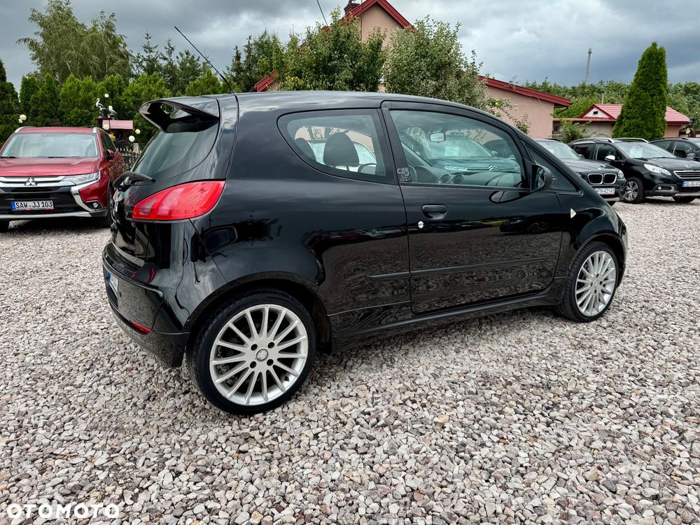 Mitsubishi Colt - 14