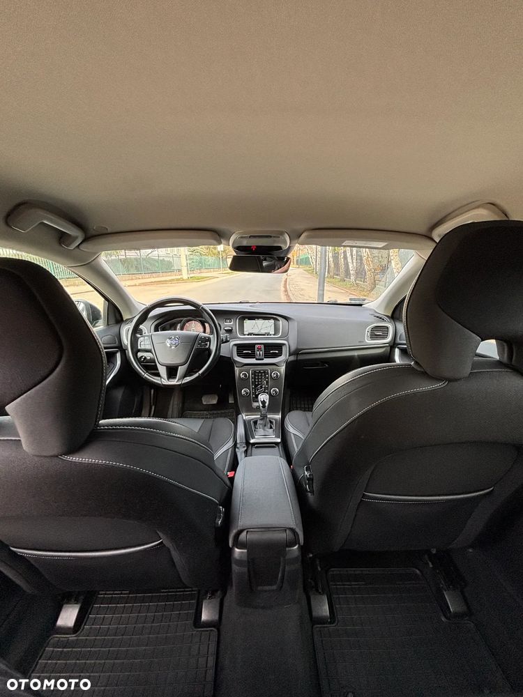 Volvo V40 D3 Geartronic Summum - 33