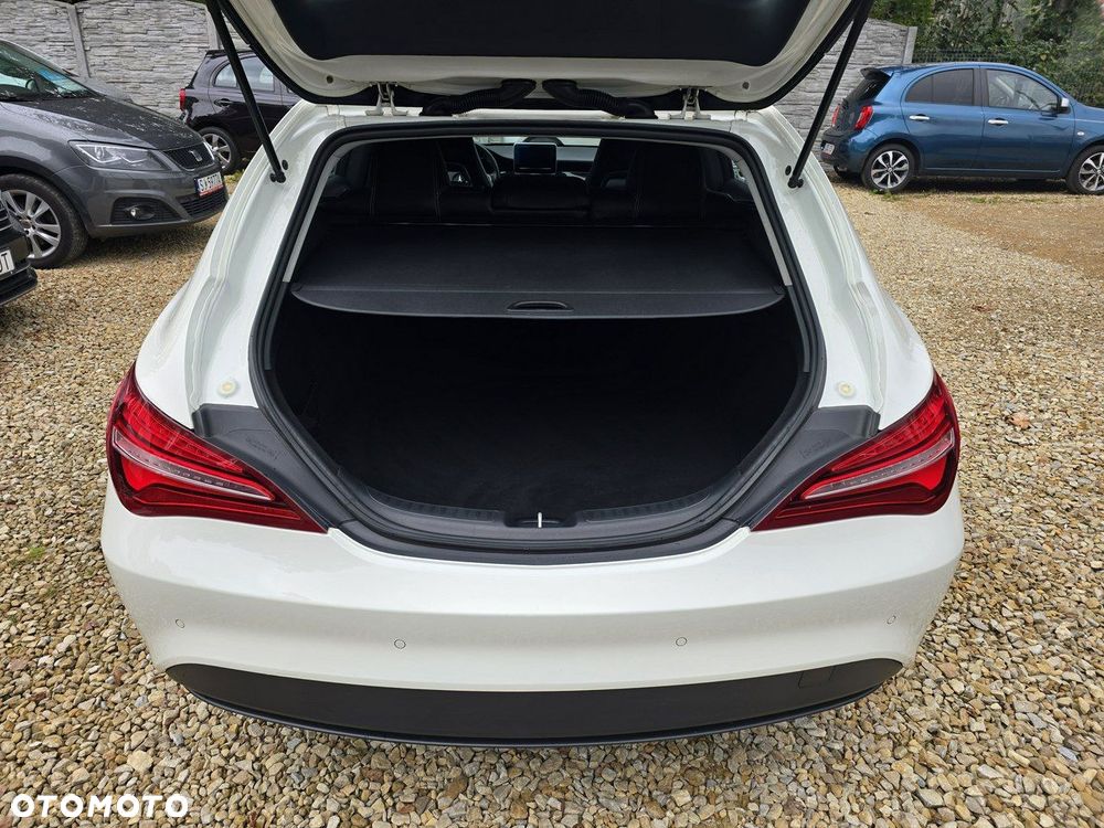 Mercedes-Benz CLA Shooting Brake 180 d - 27