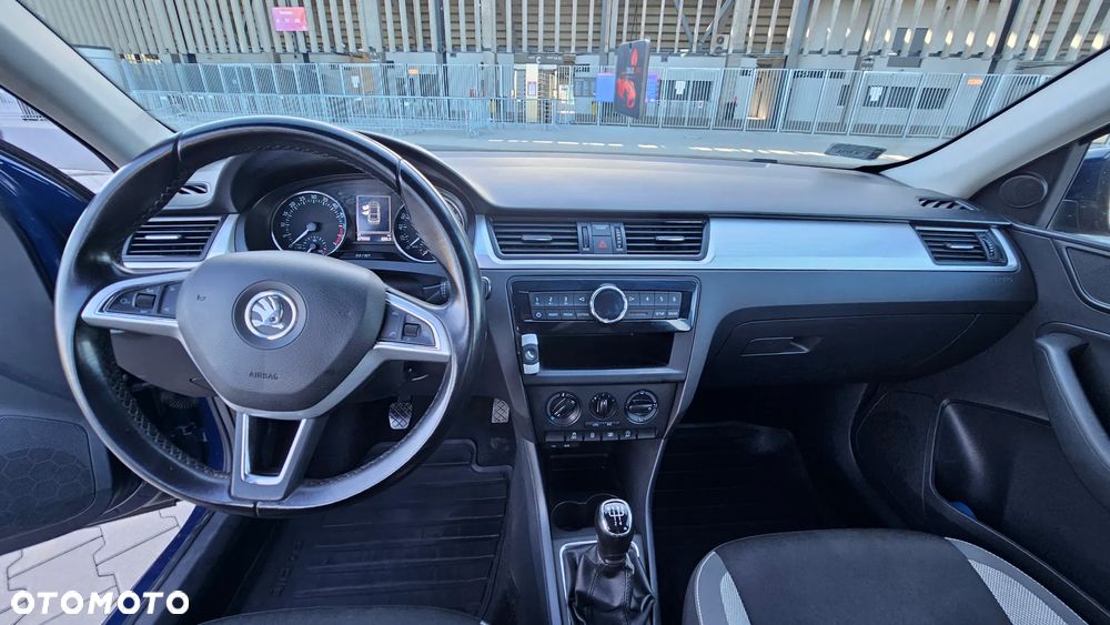 Skoda RAPID Spb 1.4 TDI DPF Style - 23