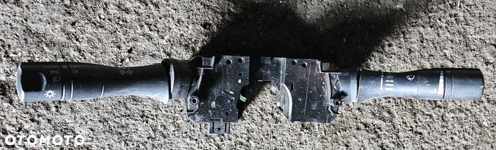 Przełącznik zespolony kierunkowskazów manetki pająk Nissan Navara D23 16r. Niles14AMO - 1