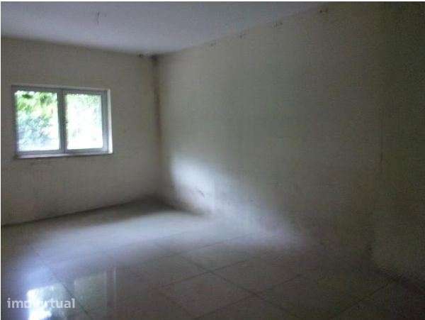 Moradia T4 | Castro Daire | 230.000 € - Grande imagem: 4/6
