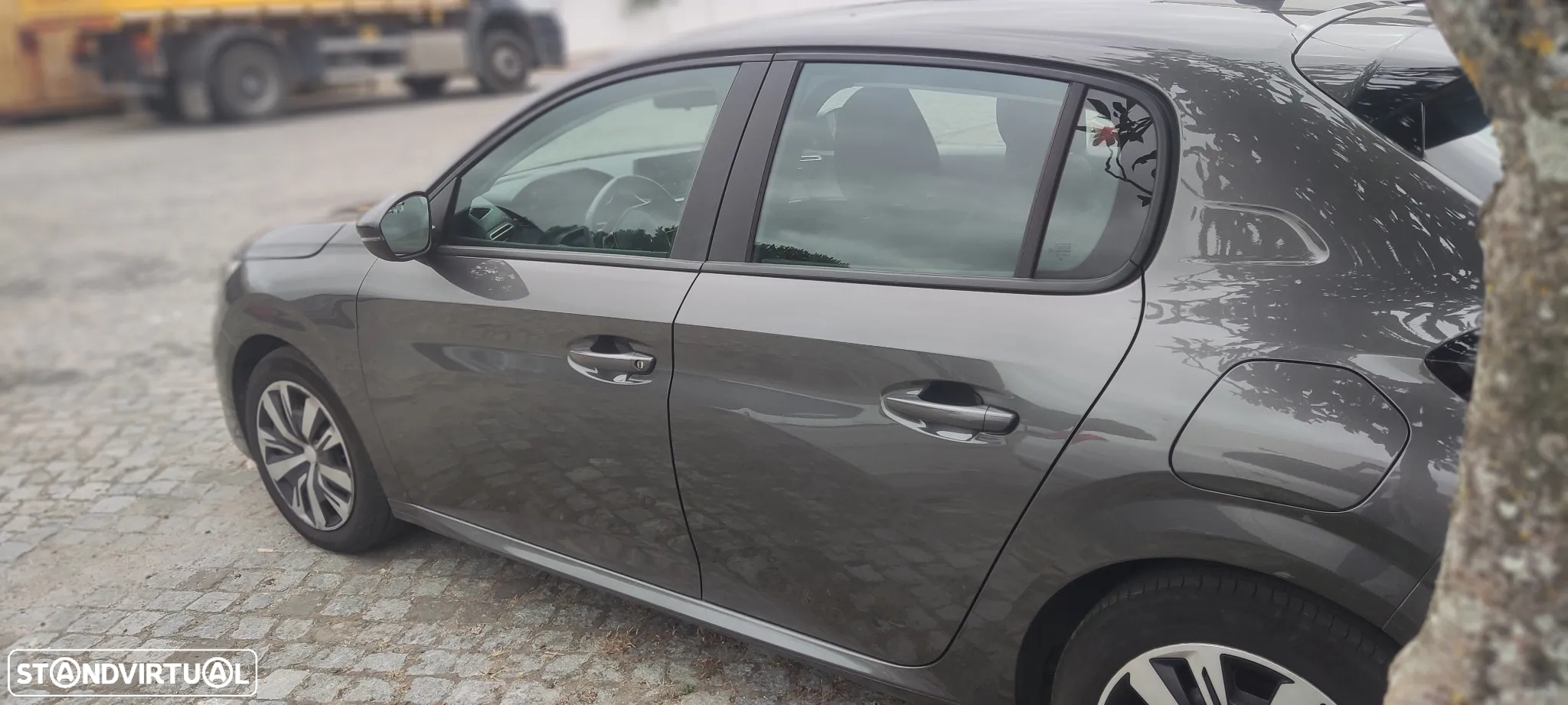Peugeot 208 1.2 PureTech Active - 8