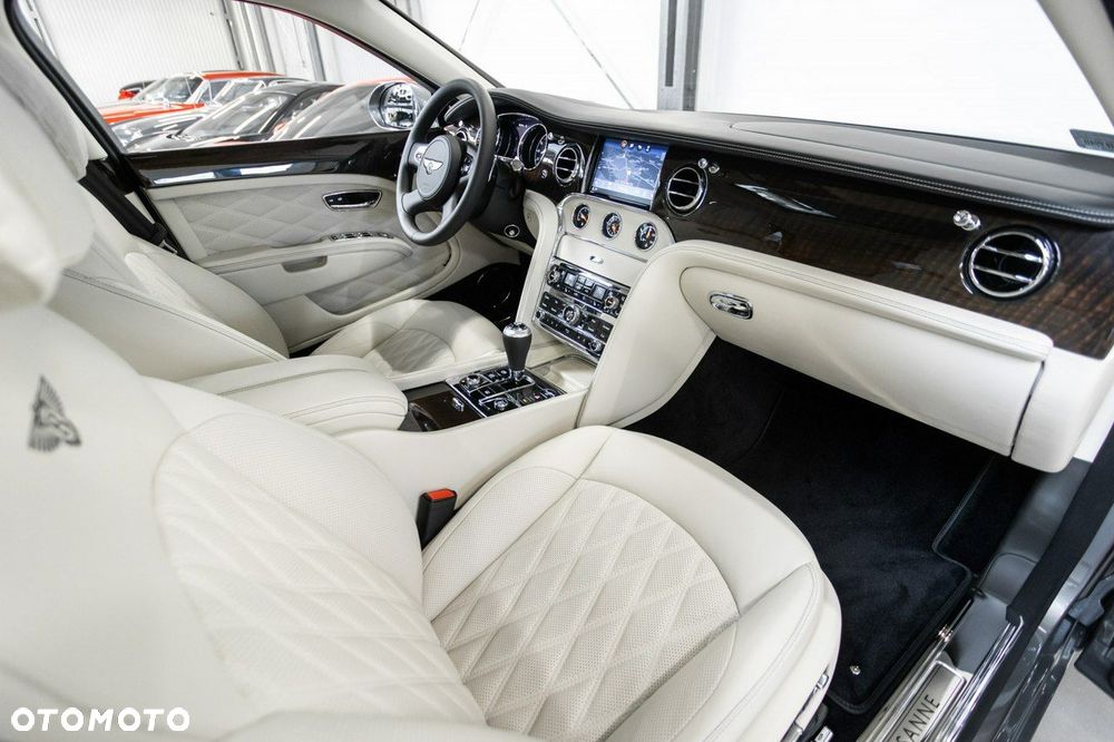 Bentley Mulsanne Speed - 27