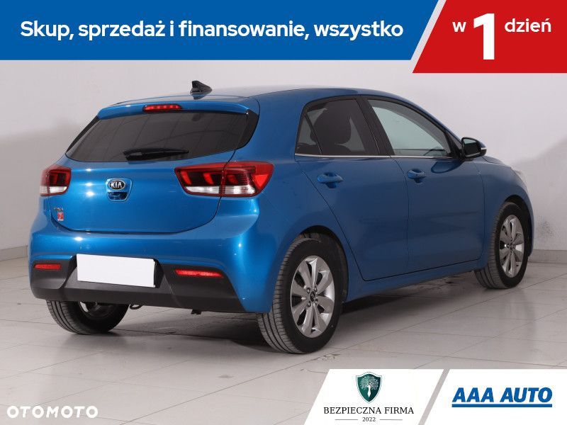 Kia Rio - 7