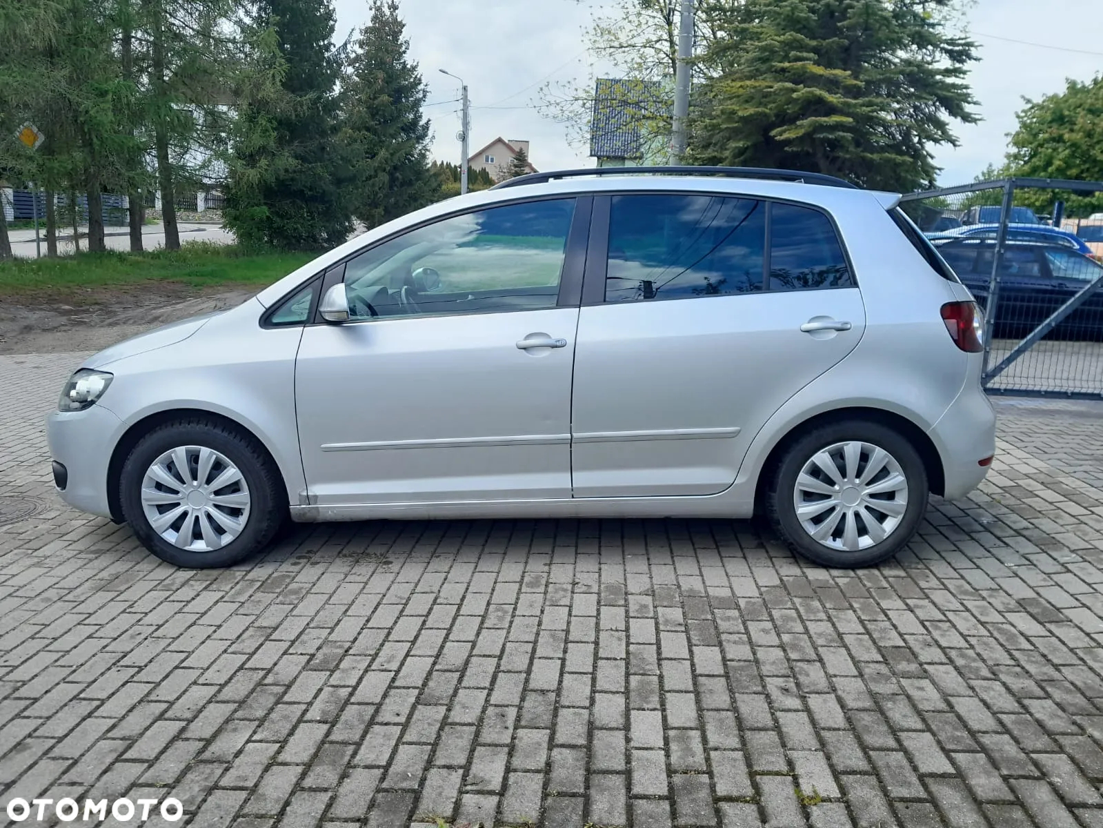 Volkswagen Golf Plus 2.0 TDI Comfortline - 4