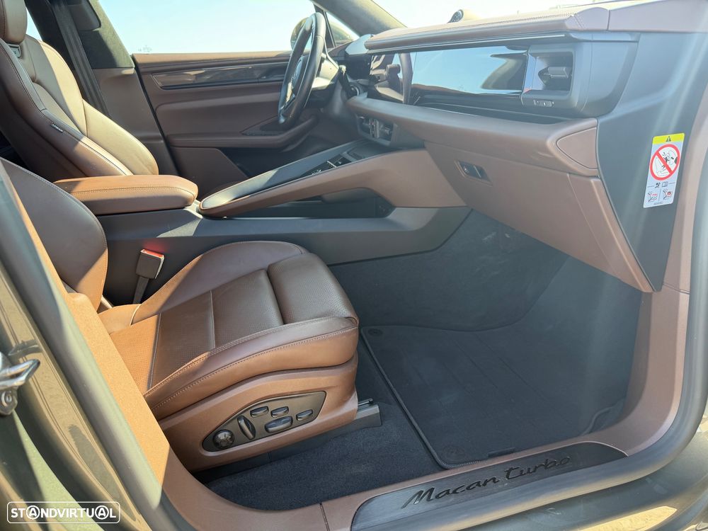 Porsche Macan Electric Turbo - 13