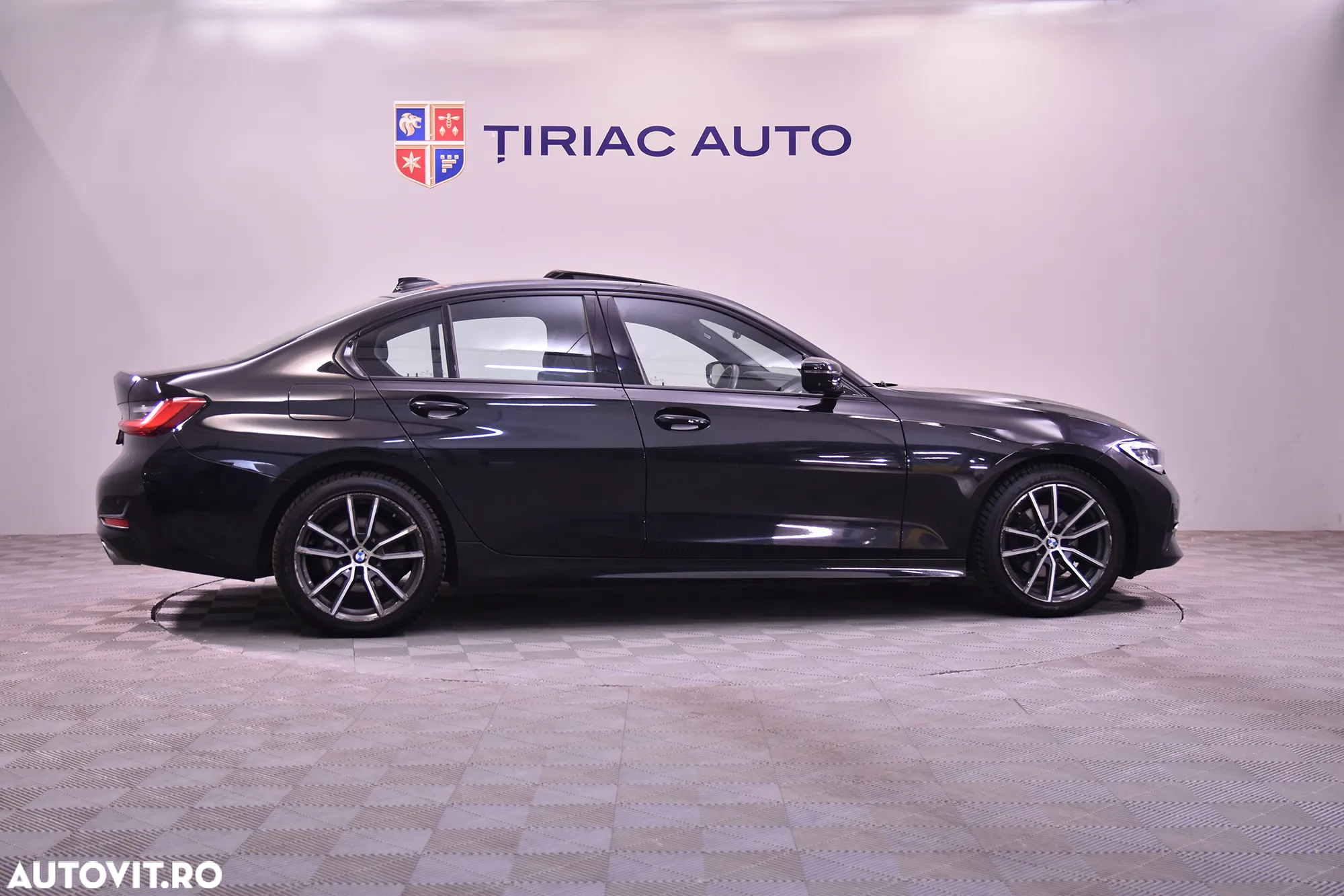 BMW Seria 3 320i AT - 6