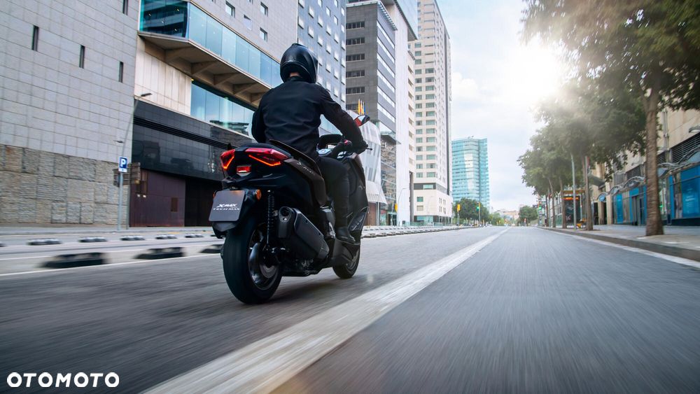 Yamaha X-max - 4