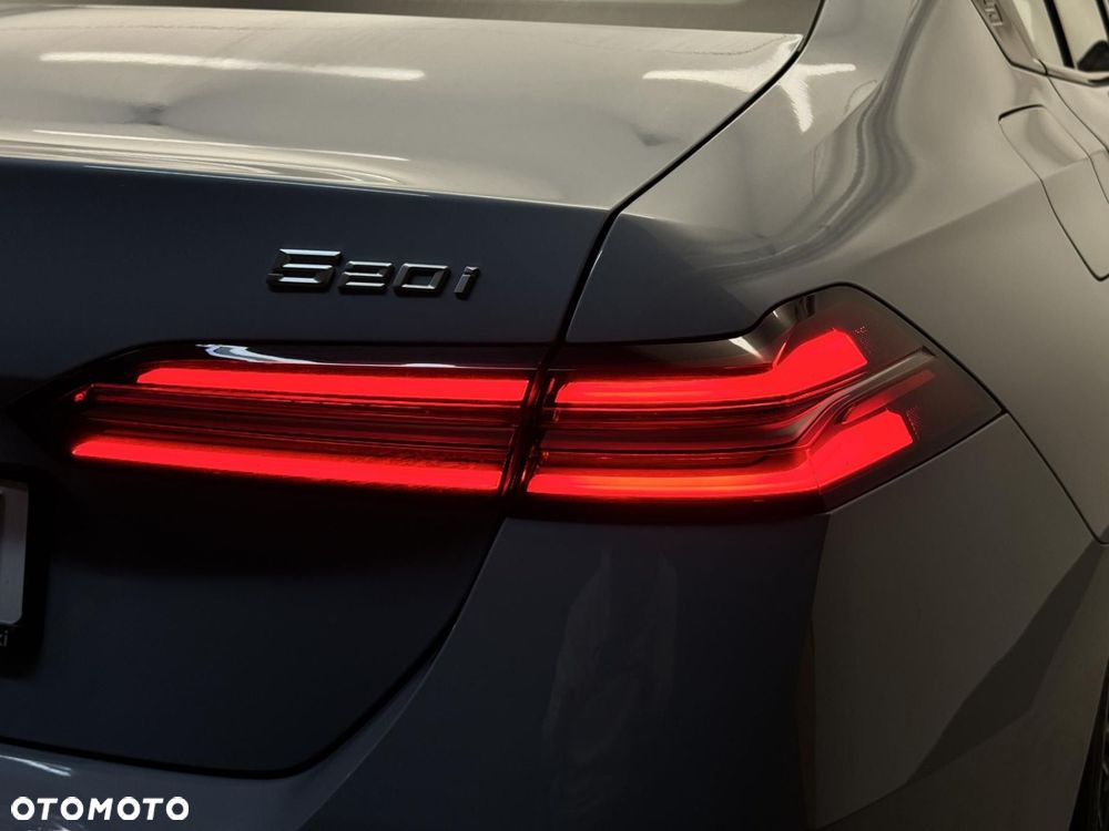 BMW Seria 5 - 12