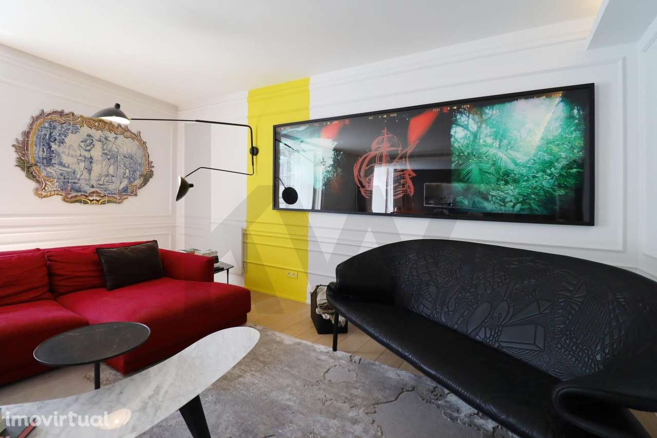 Apartamento T2 em prestigiado edifício no CHIADO com Garagem e Arrecad - Grande imagem: 4/30