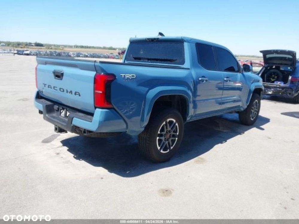 Toyota Tacoma - 3