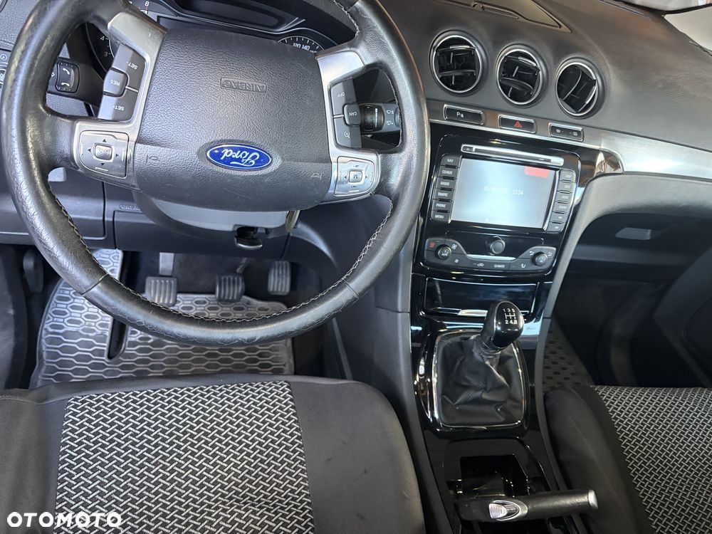Ford S-Max 2.0 Titanium - 10