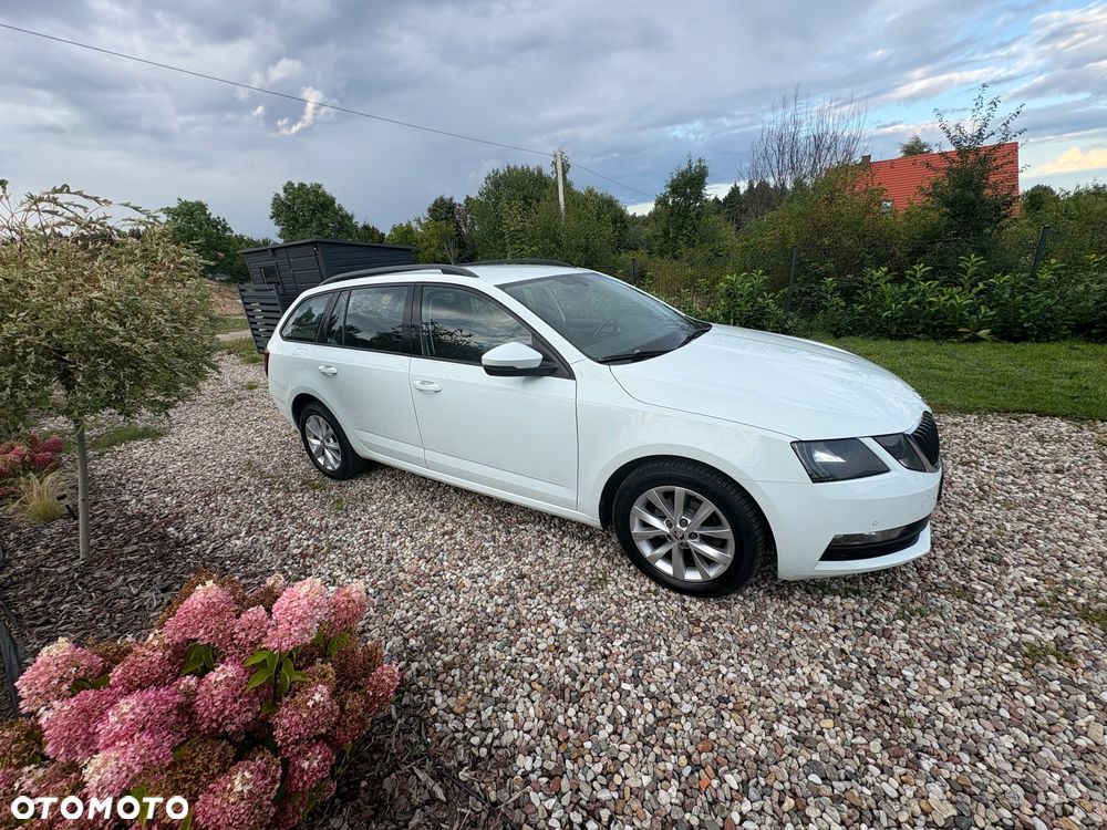Skoda Octavia 1.6 TDI Ambition - 2