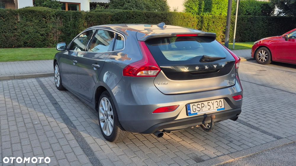Volvo V40 T3 Drive-E Momentum - 11