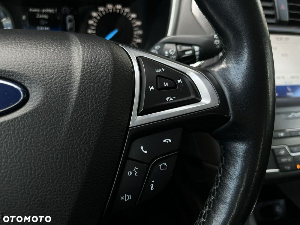 Ford Mondeo - 19