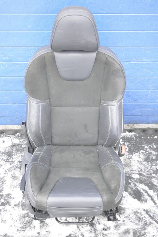 VOLVO S60 II V60 XC60 I FOTEL KIEROWCY - 1