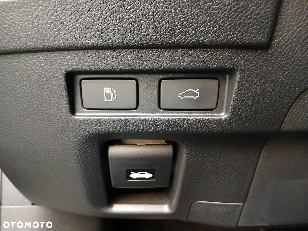 Lexus ES 300h Business Edition - 34