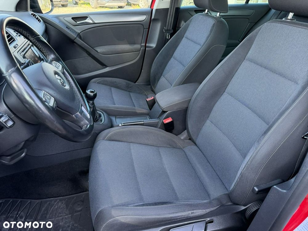 Volkswagen Golf - 14
