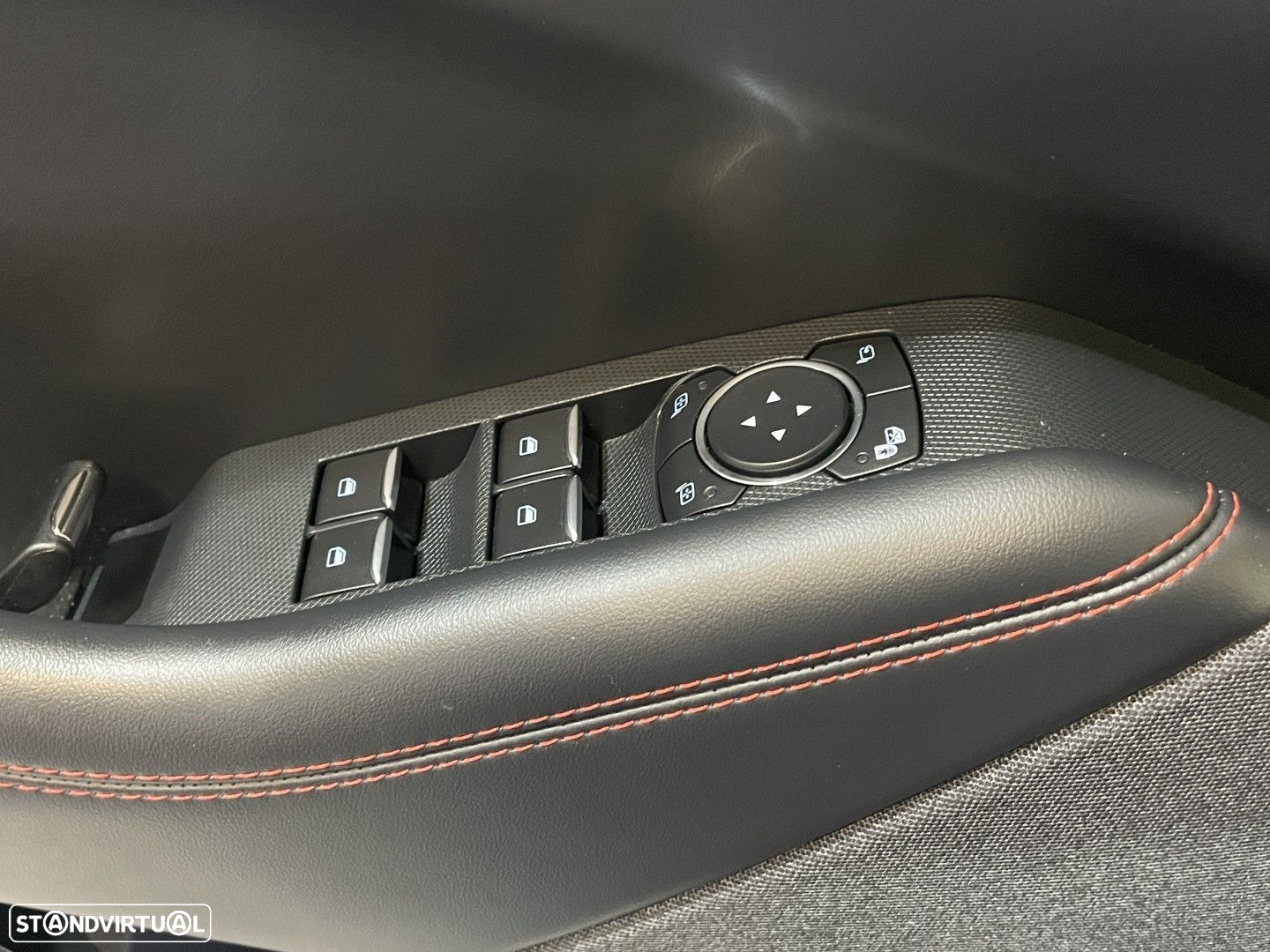 Ford Mustang Mach-E 98.7 kWh Premium AWD - 16