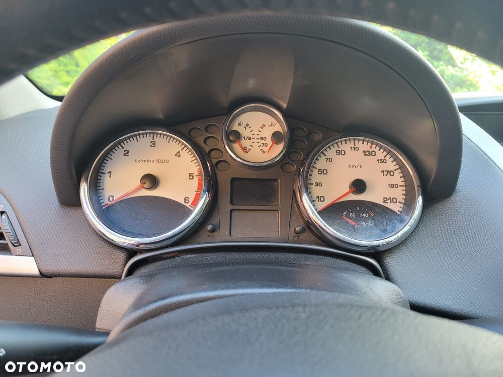 Peugeot 207 1.6 HDi Tendance - 14