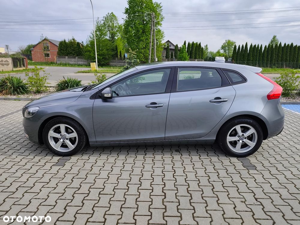 Volvo V40 D2 - 2