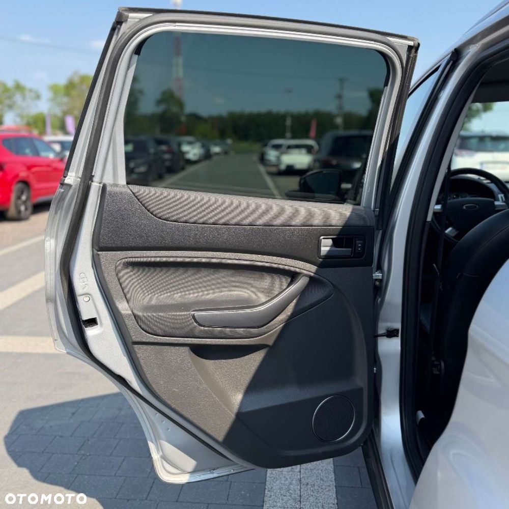 Ford Kuga - 15