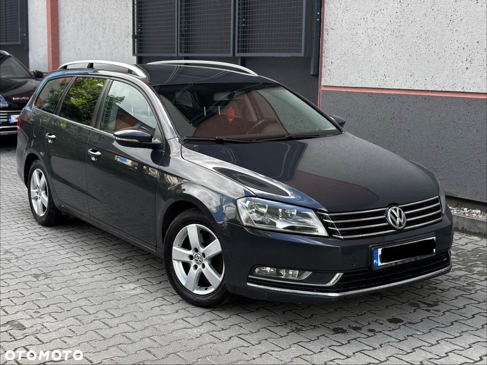 Volkswagen Passat 1.6 TDI Comfortline - 1