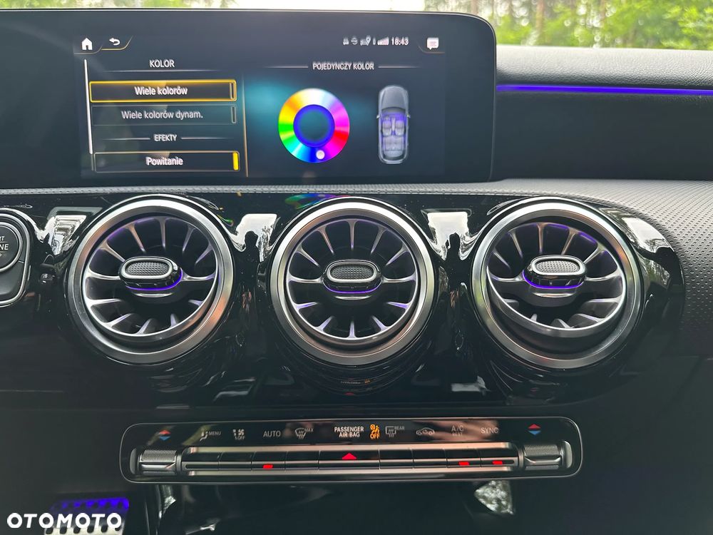 Mercedes-Benz Klasa A 220 d 4-Matic AMG Line 8G-DCT - 11