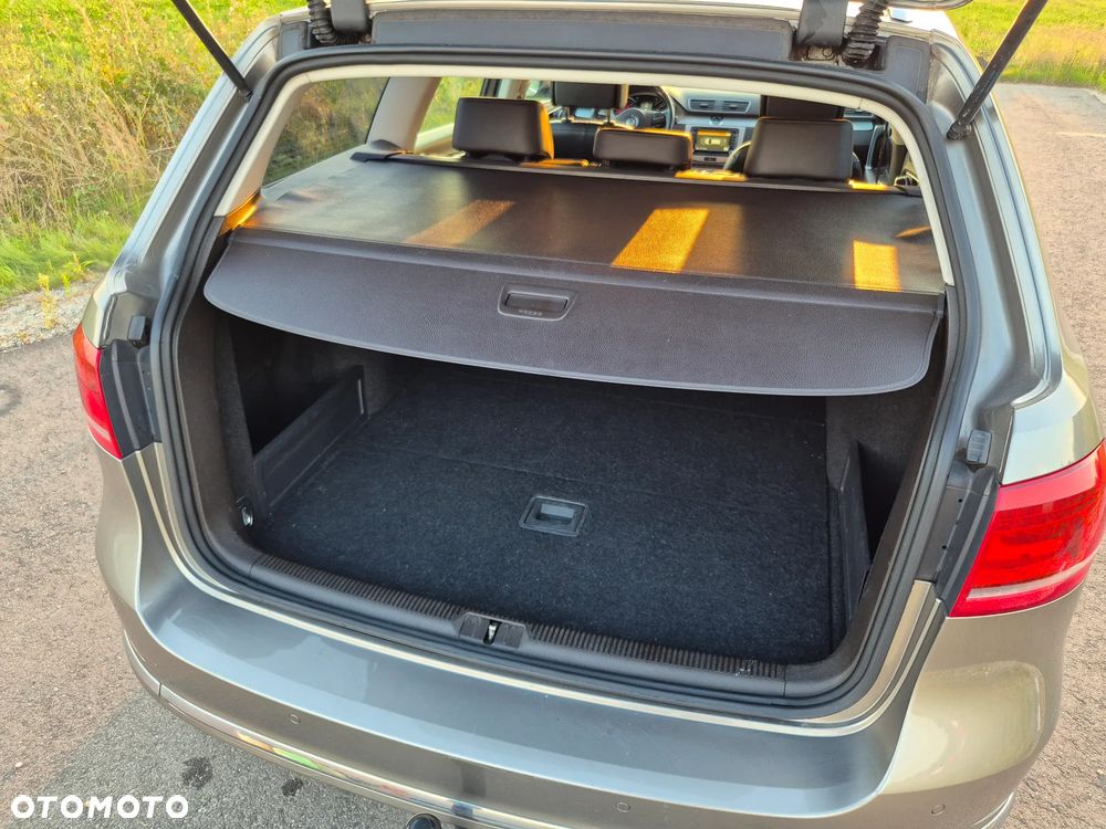 Volkswagen Passat 1.8 TSI Highline DSG - 16