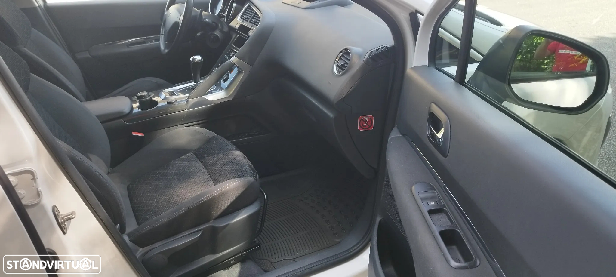Peugeot 3008 e-HDi 115 ETG6 Stop&Start Allure - 24