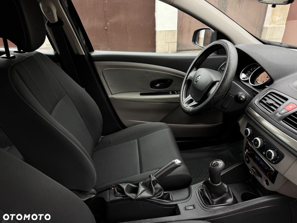 Renault Megane 1.6 16V 100 Expression - 10